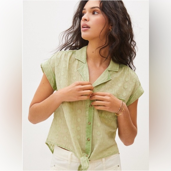 Anthropologie Tops - Anthropologie – Pilcro “The Cammie” Surf Blouse – Green – Size Small